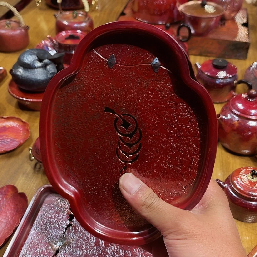 海棠壶承手工锻打工艺