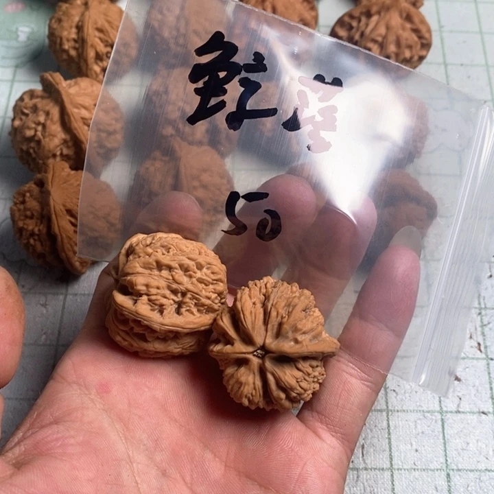 文玩核桃把件?***落核桃