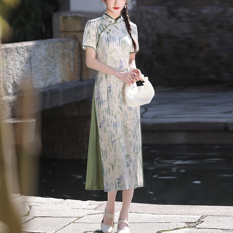 新中式旗袍2025新款复古高端上海日常可穿素雅国风改良连衣裙气质