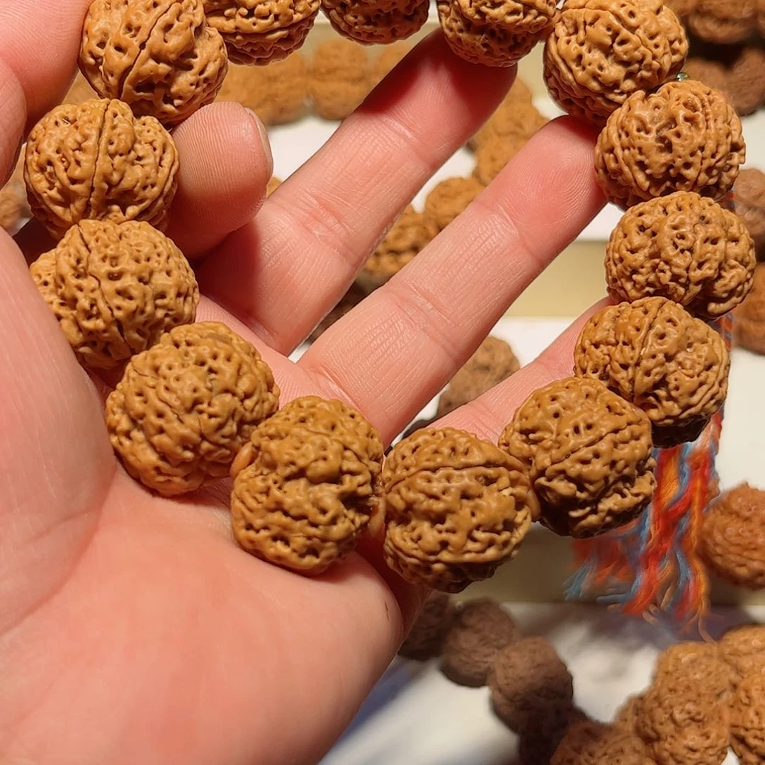 金刚菩提吊坠依*梅花