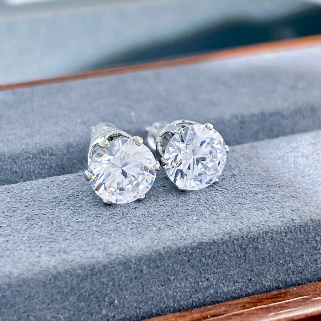 【环球珠宝】钻石耳钉-C04