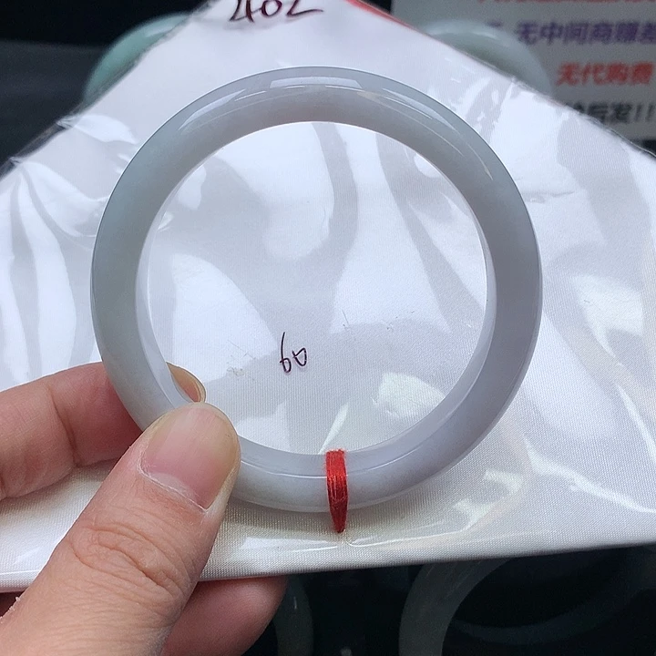 翡翠未镶嵌手镯402