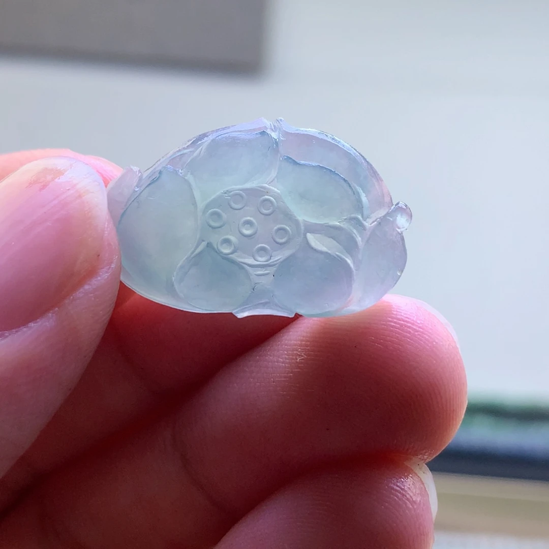 定制翡翠未镶嵌冰蓝底莲花