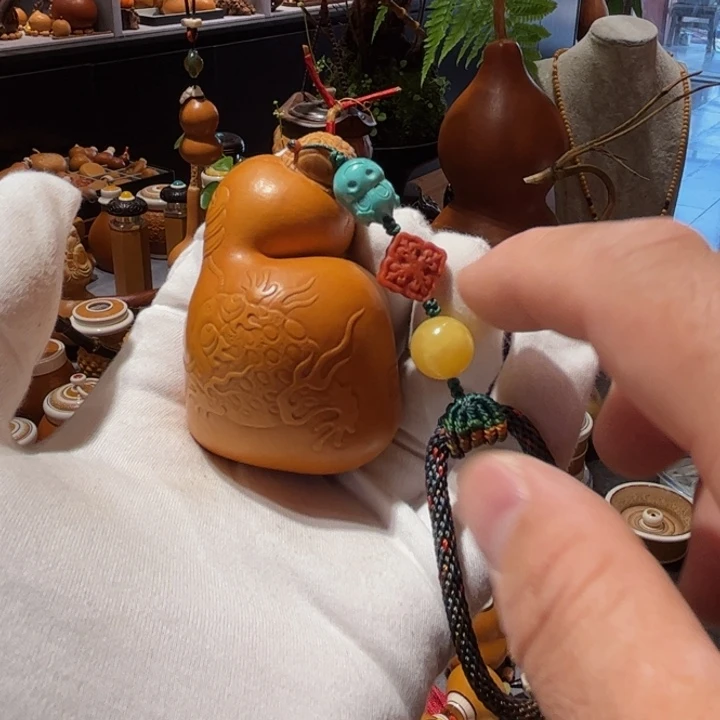 L****钱袋子葫芦压花套12346