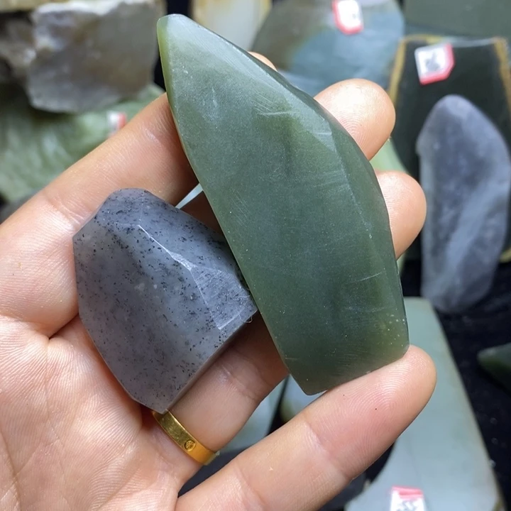 和田玉（糖玉）未镶嵌挂件