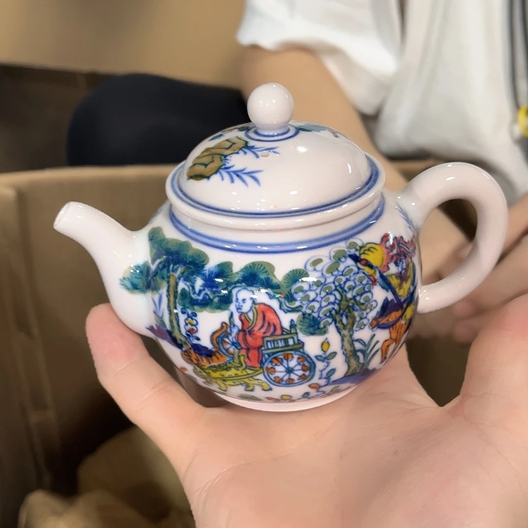 摆件/////景德镇陶瓷茶壶。红。
