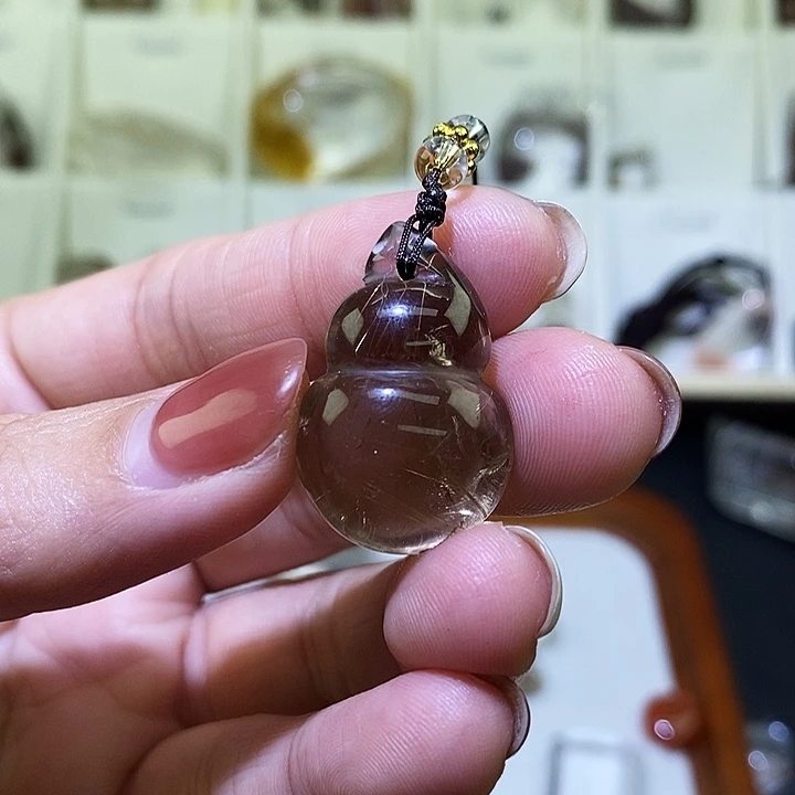 水晶吊坠(赠链)未镶嵌昕*