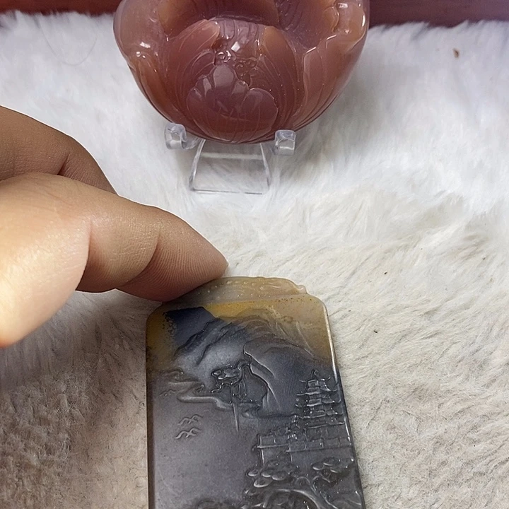 ****名未镶嵌颈饰玛瑙/玉髓