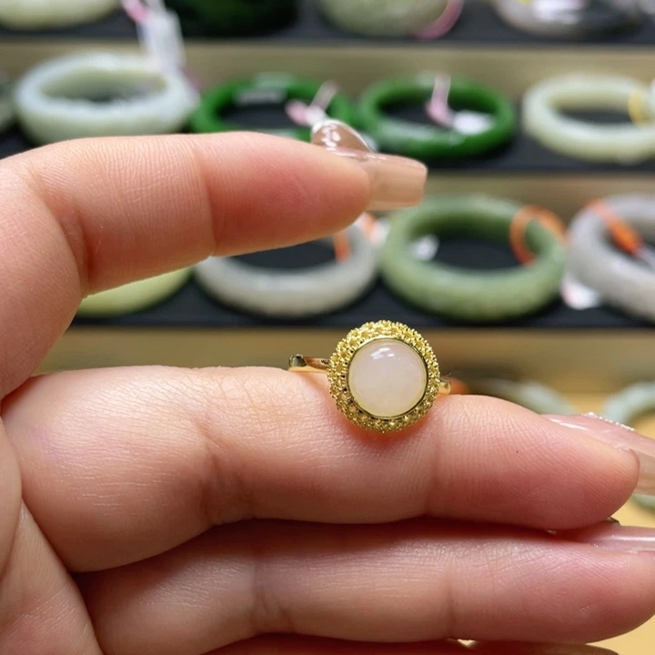 和田玉戒指未镶嵌