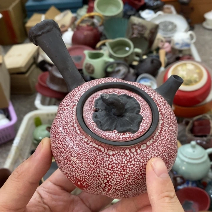 陶瓷艺术品及陶瓷壶