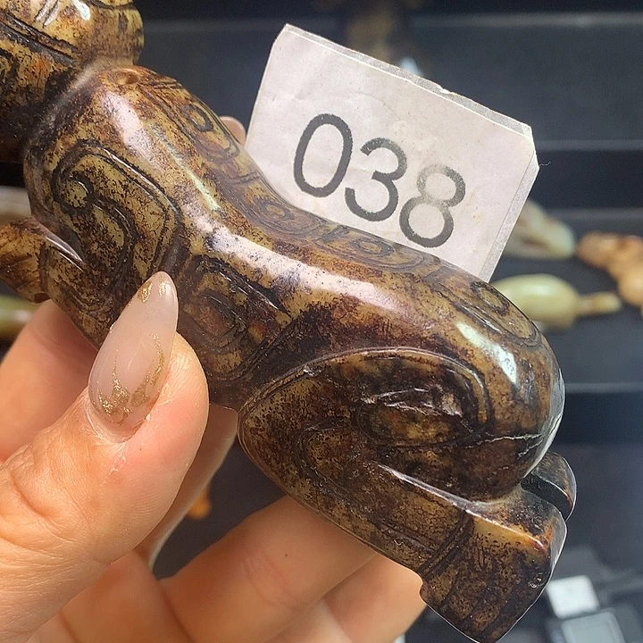 华***峰和田玉未镶嵌颈饰