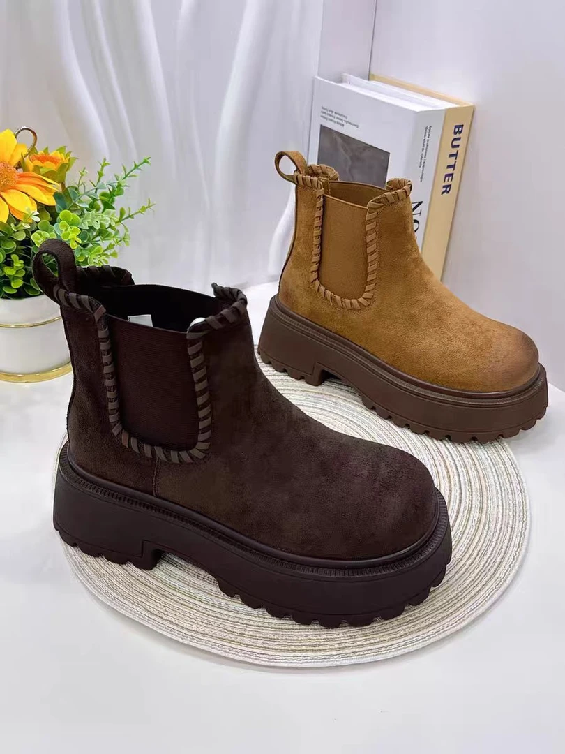 25-32时尚一脚蹬厚底女2025年冬季新款加绒粗跟短筒切尔西靴女靴