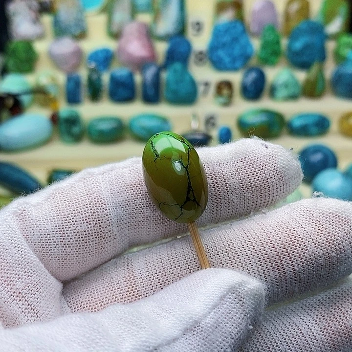 绿松石配饰未镶嵌