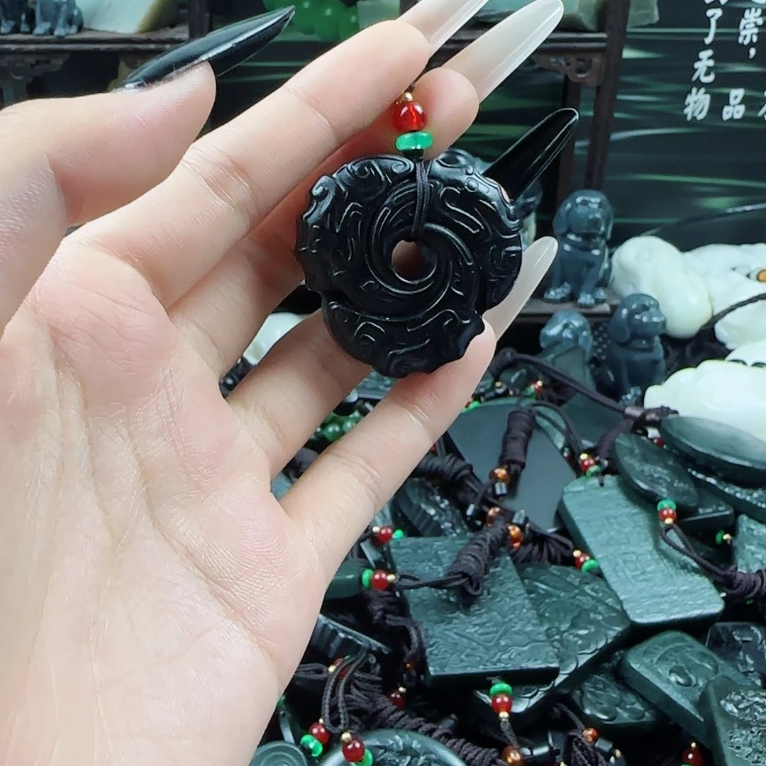 未镶嵌和田玉挂件