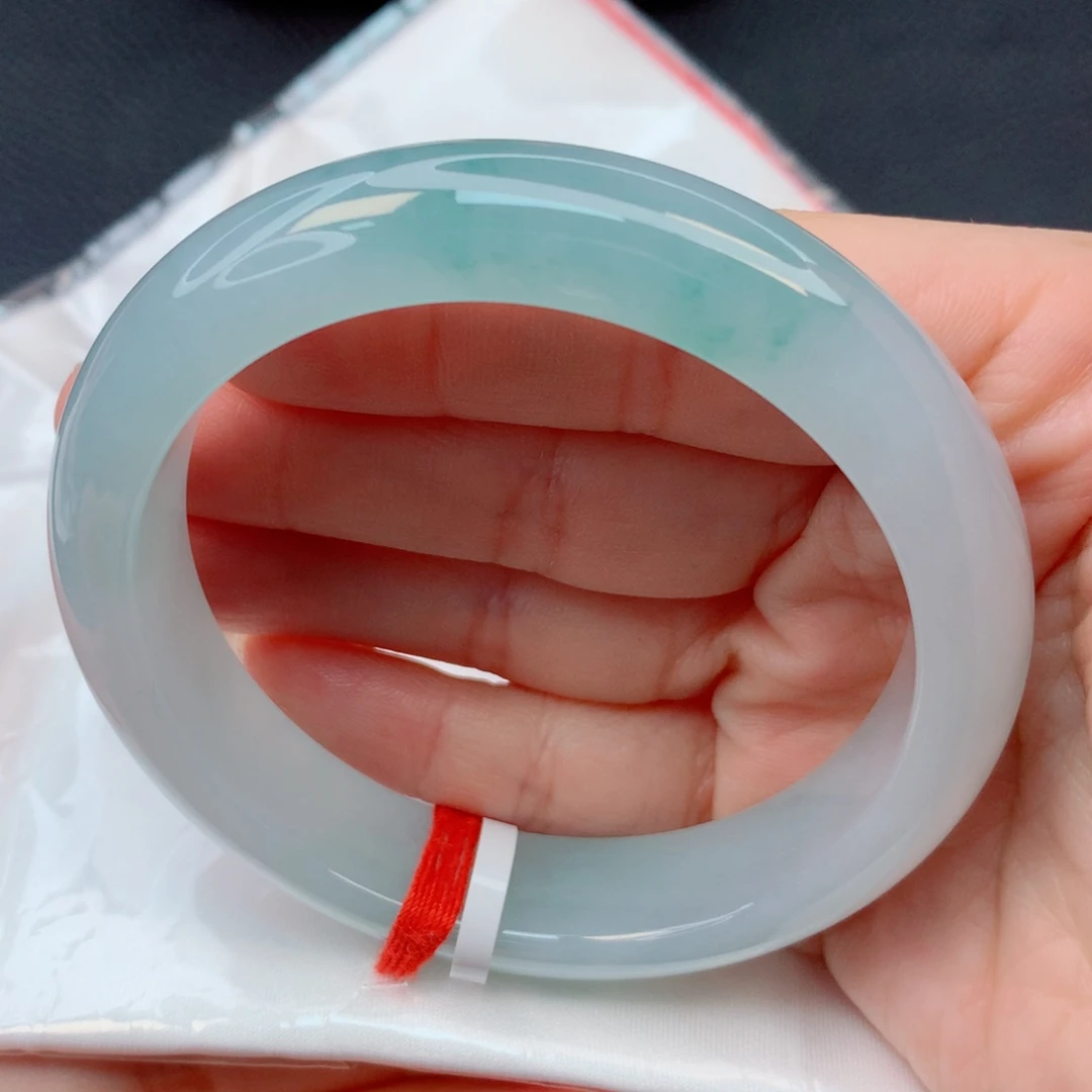 翡翠未镶嵌手镯57-58冰胶起光蓝底飘花