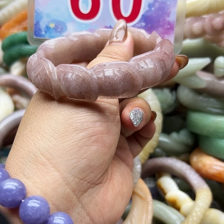 未镶嵌手镯石英岩玉