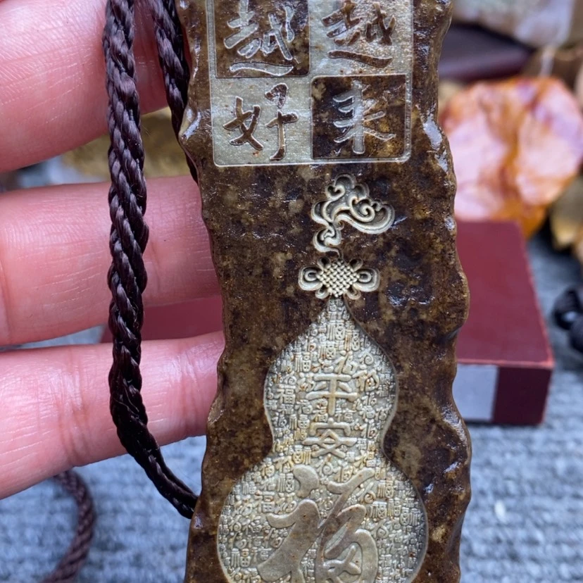 【闪购商品】原石雕刻手把件