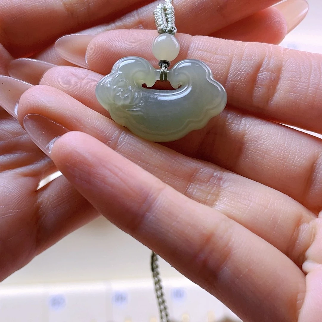 和田玉吊坠(赠链)未镶嵌悦*