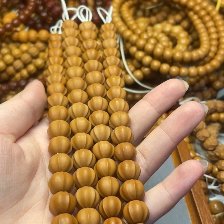 吊坠猴头核桃微瑕原色小鲨鱼