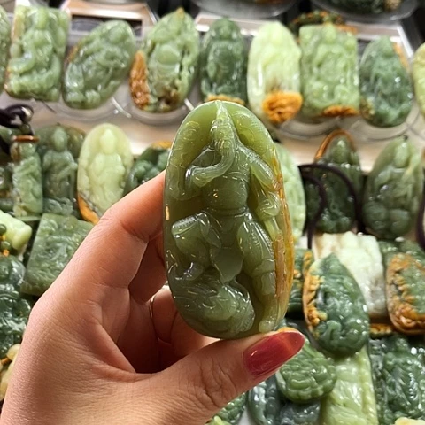 和田玉未镶嵌挂件