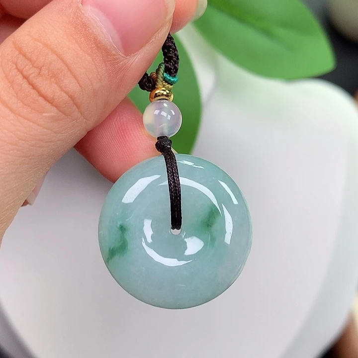 翡翠未镶嵌颈饰平安扣 24.3x9.9mm