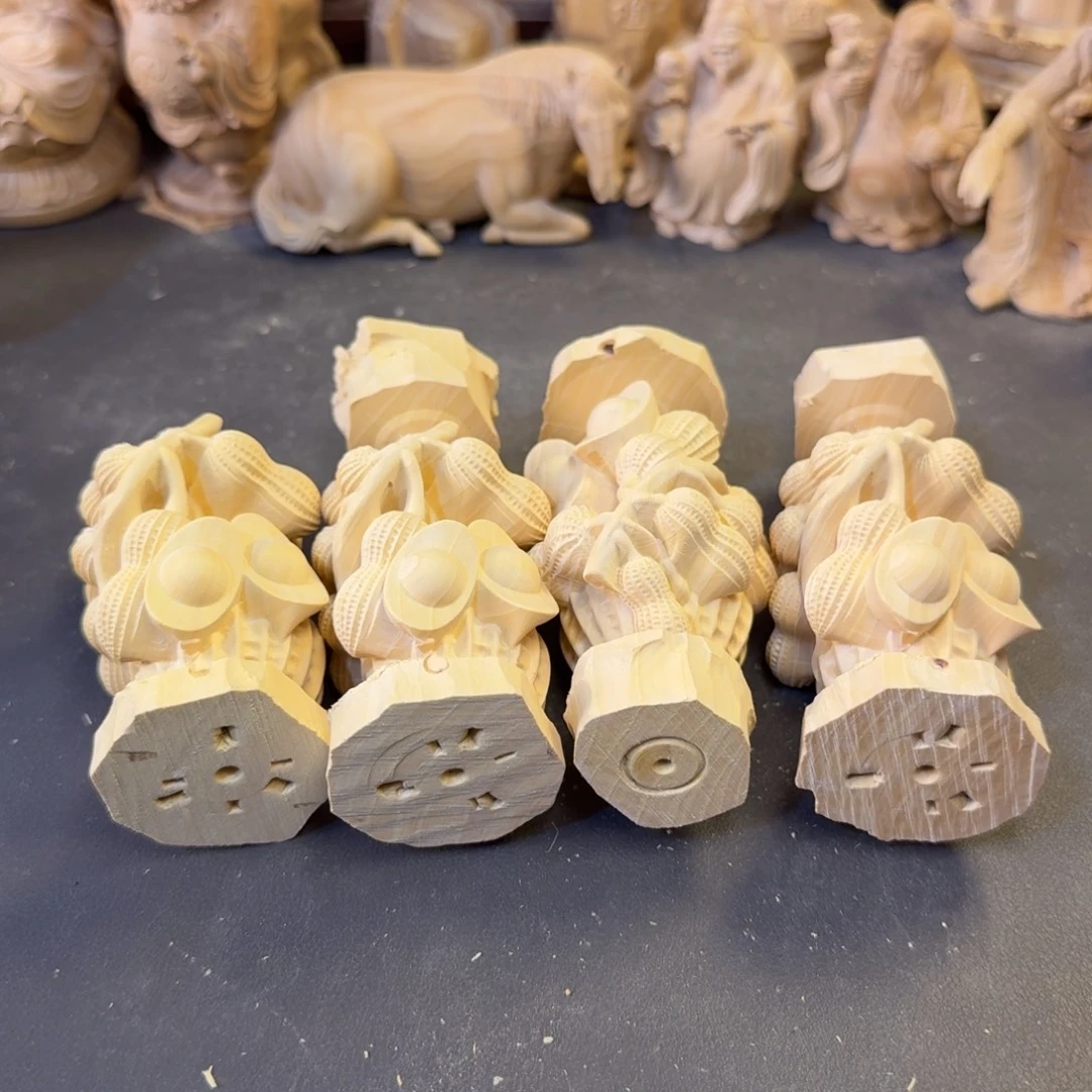 流***华黄杨木大叶黄杨木花生手把件4个有瑕