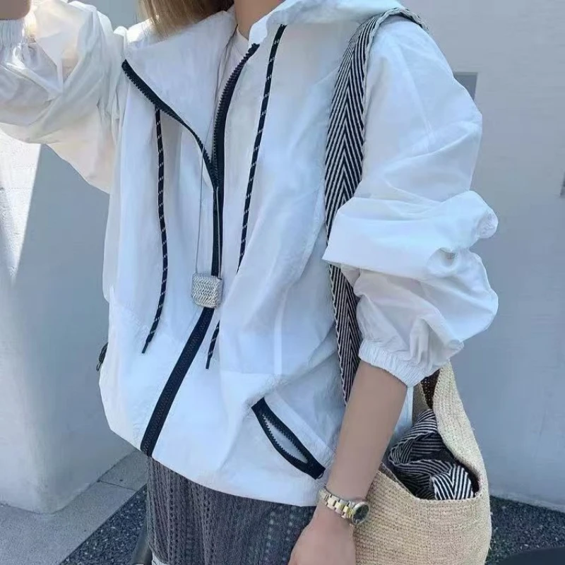 撞色拼接连帽防晒衣外套女2025春季新款时尚百搭夹克薄款上衣潮