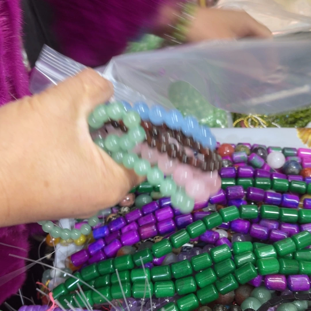 未镶嵌玛瑙/玉髓珠宝半成品。****?24