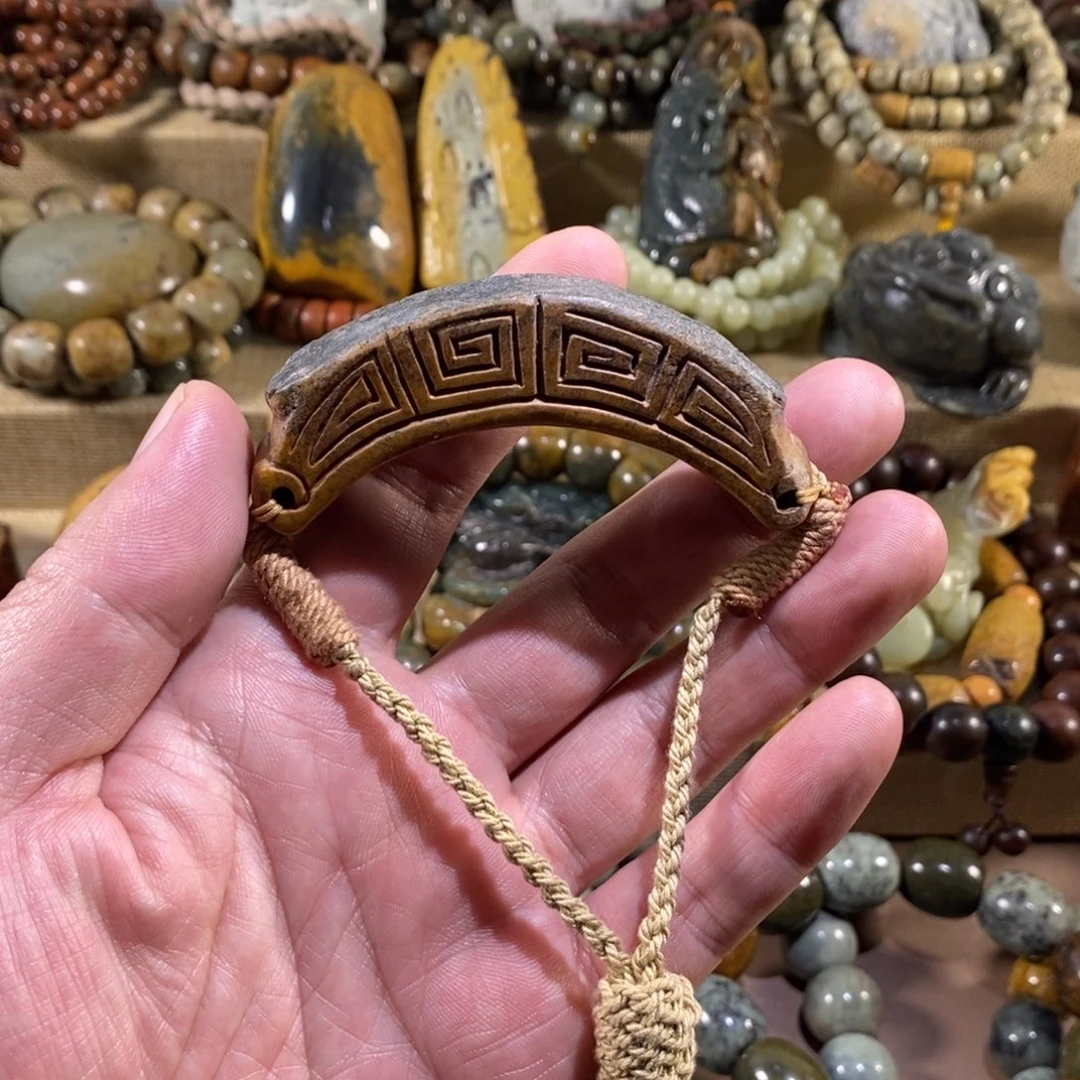 岫岩河磨玉（透闪石质玉）未镶嵌挂件