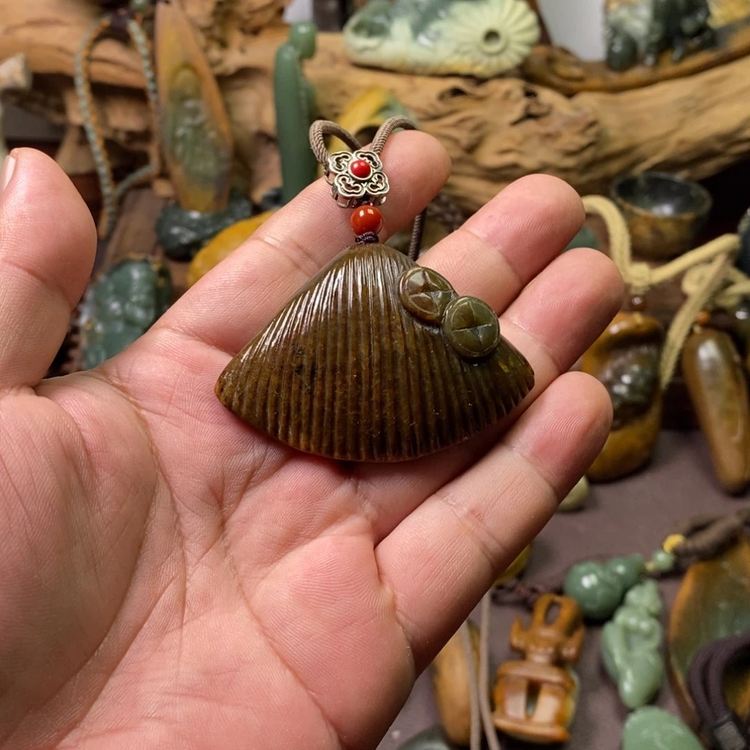 岫岩河磨玉（透闪石质玉）未镶嵌挂件