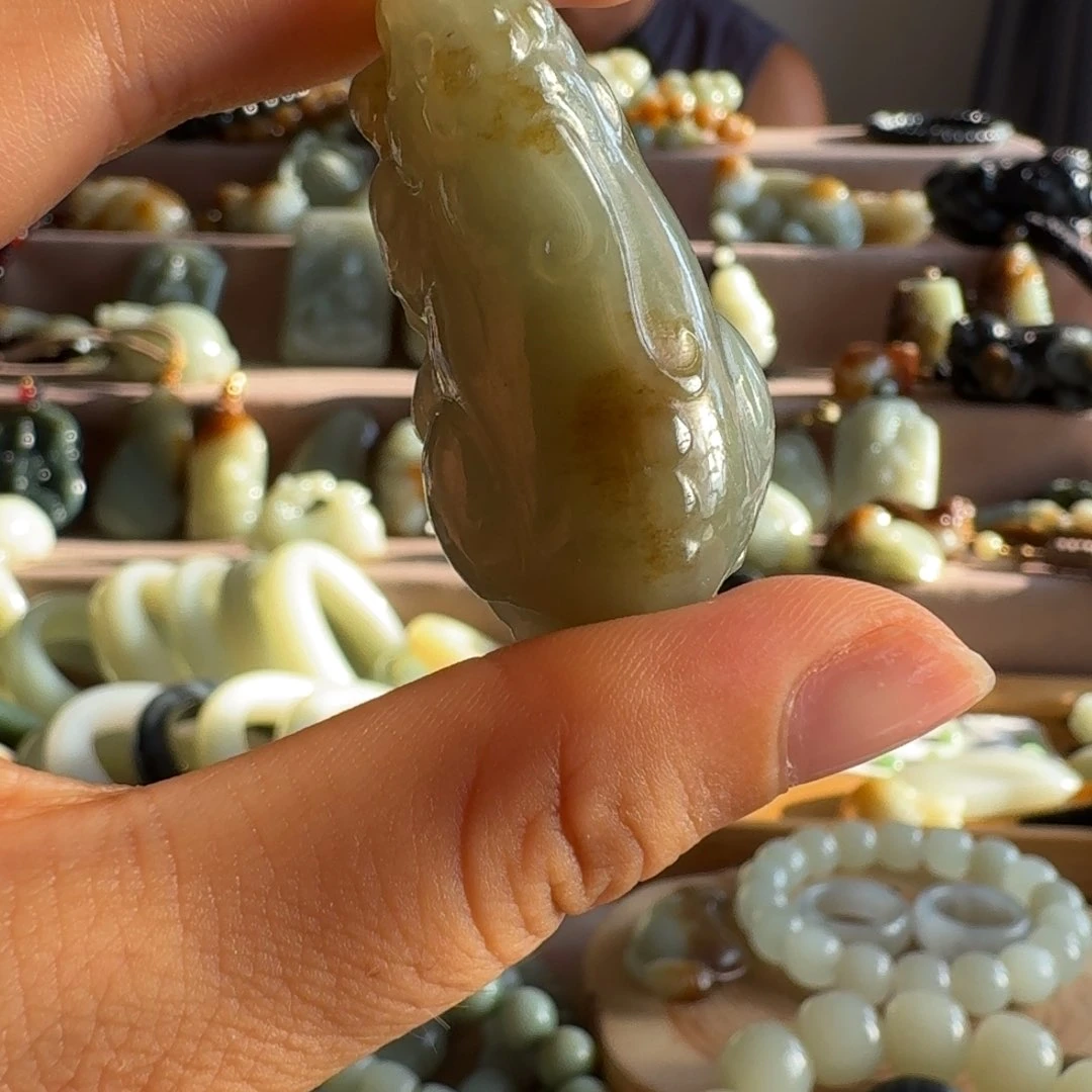 手链未镶嵌和田玉（糖玉）