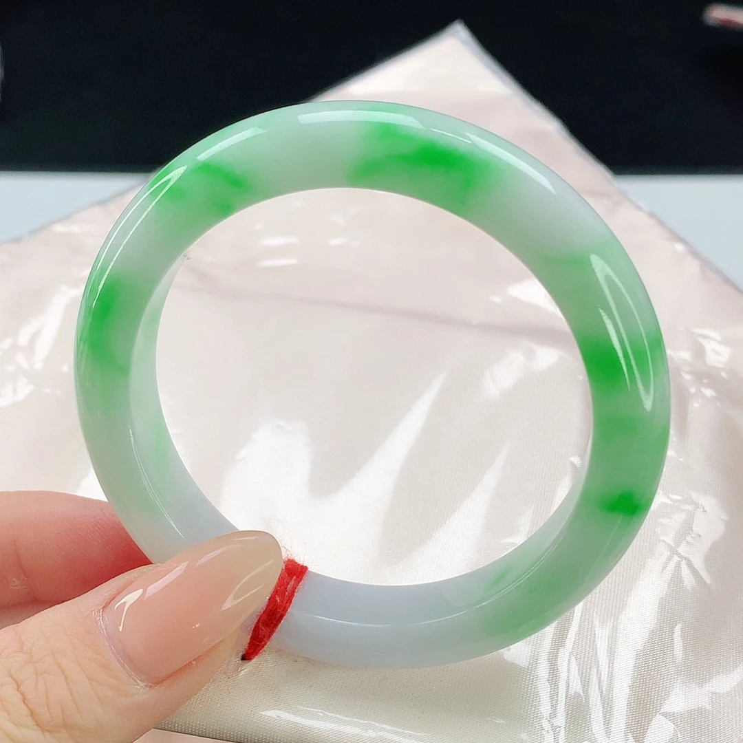 未镶嵌手镯翡翠821