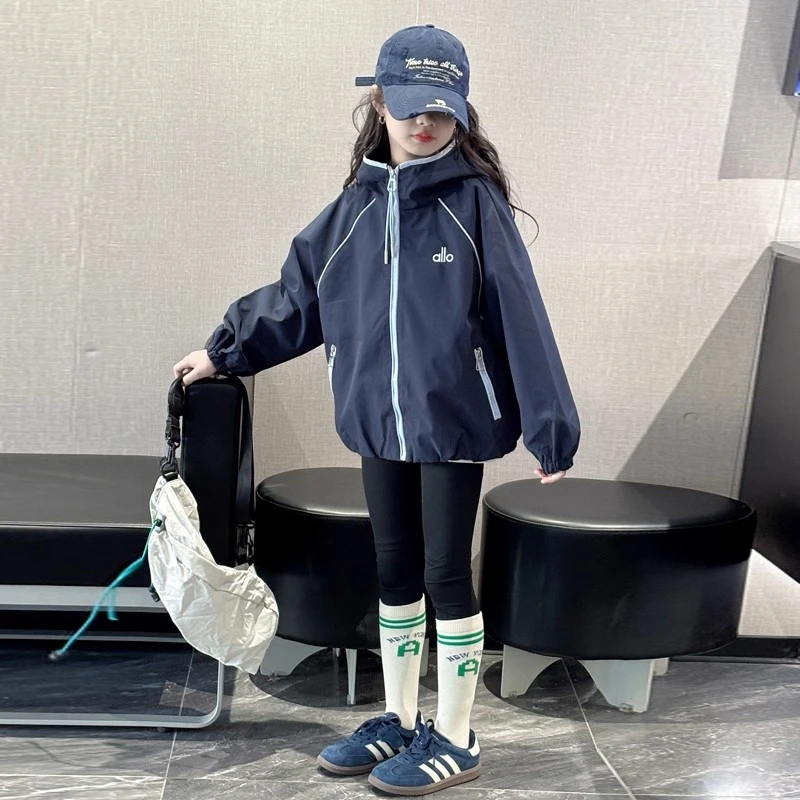 女童外套春秋2025新款洋气大童韩系休闲风衣6-12岁秋装儿童冲锋衣