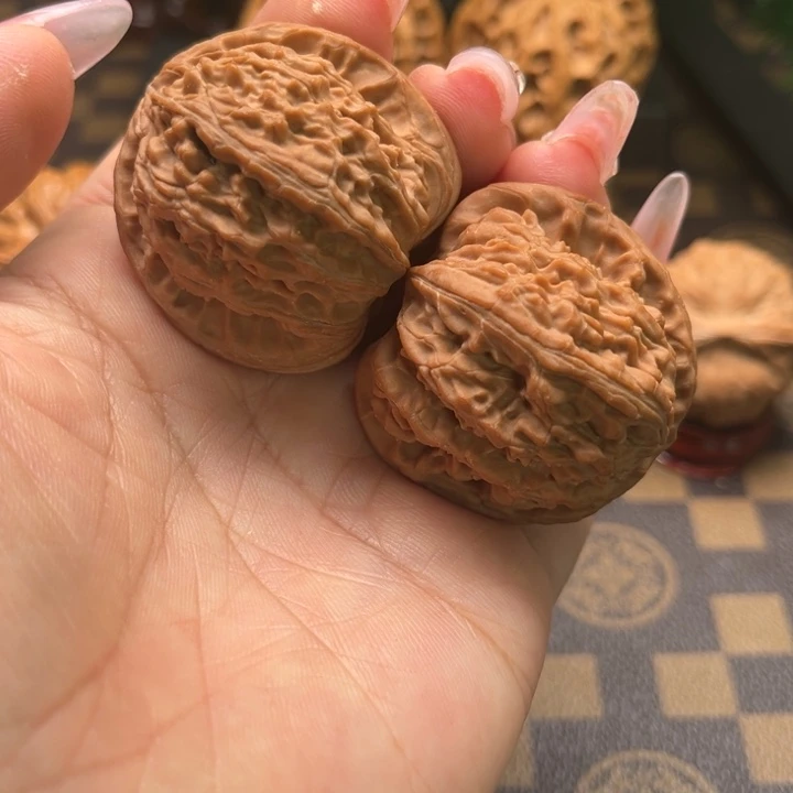 核桃39白狮子文玩