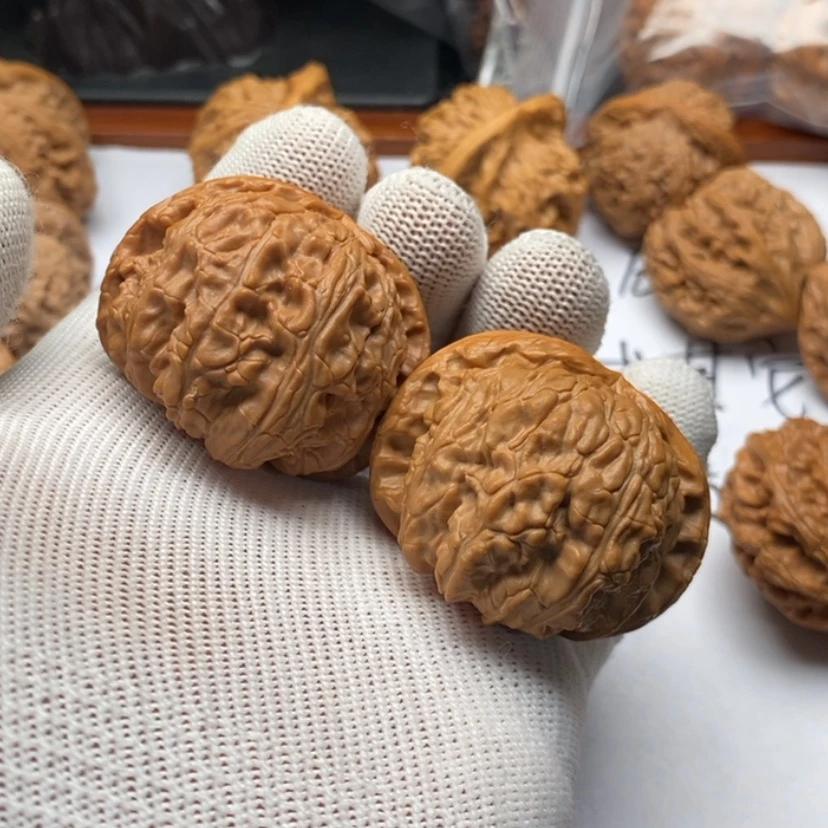 【闪购商品】文玩核桃把件坤*16白狮子