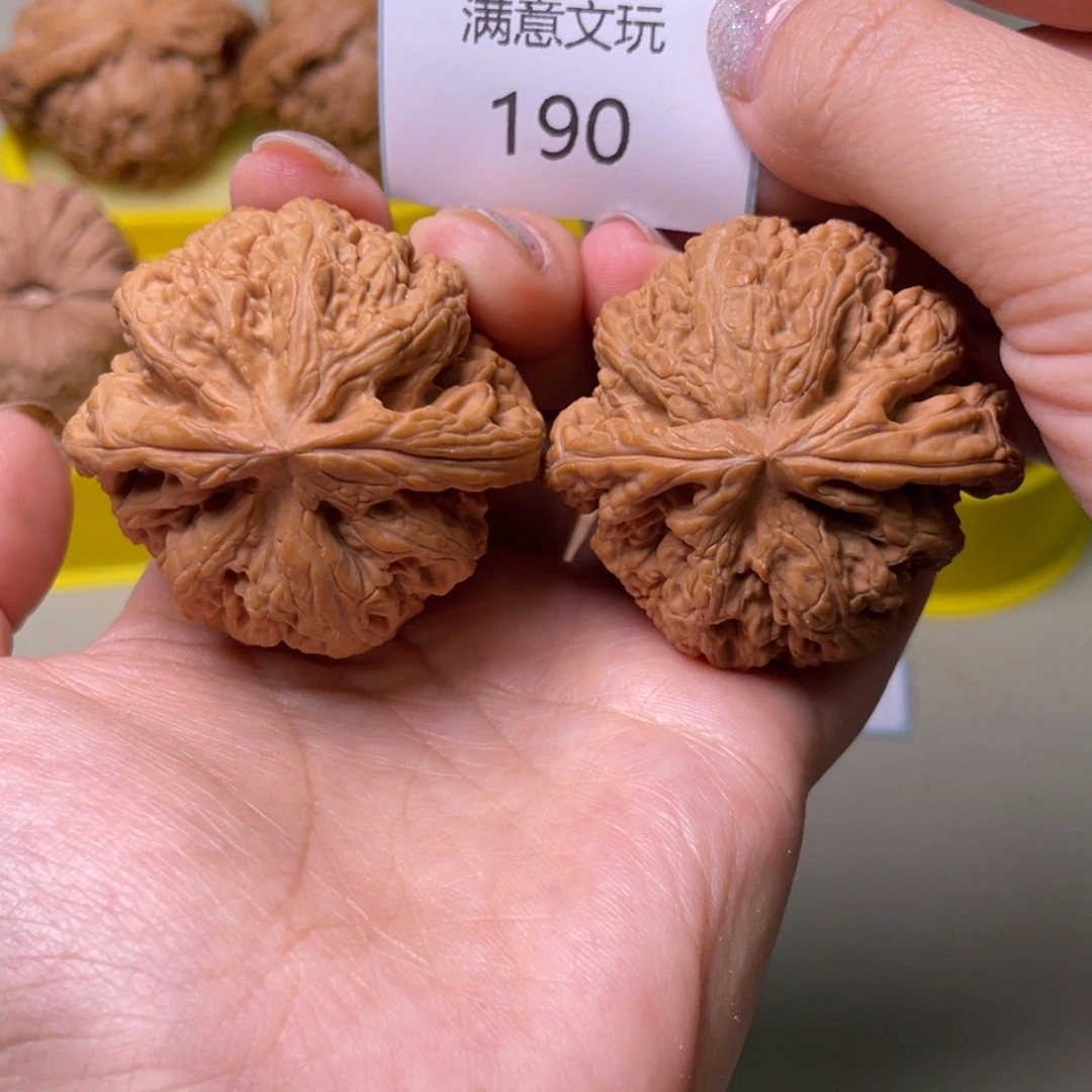 文玩核桃把件粗筋47.190