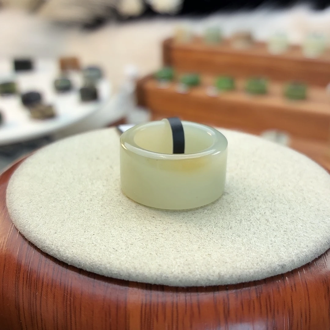 和田玉未镶嵌戒指i65一口糖圆切17.3mm