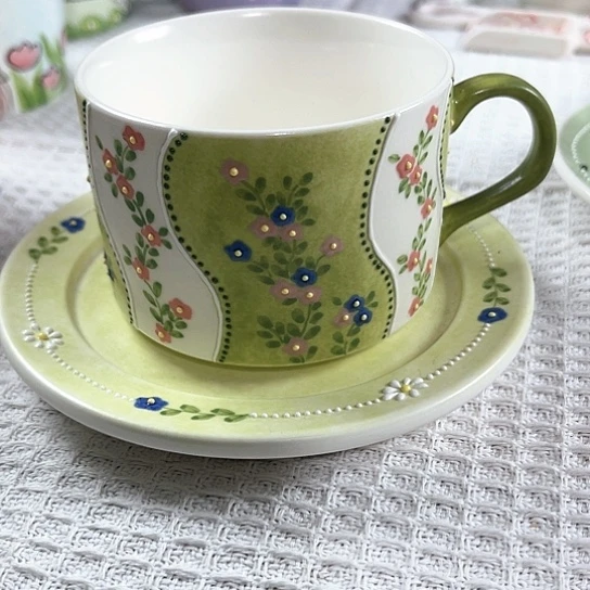 手绘高温釉下彩陶瓷q****吃