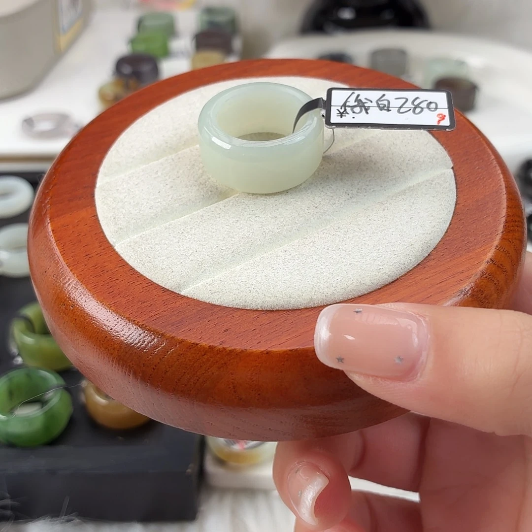 和田玉未镶嵌戒指Q56俄白圆切内径17.9