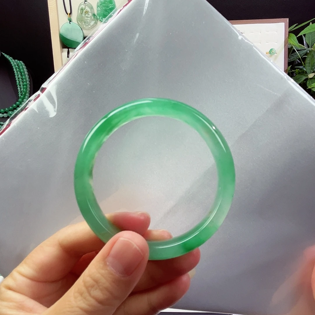 石英质玉合金手镯52