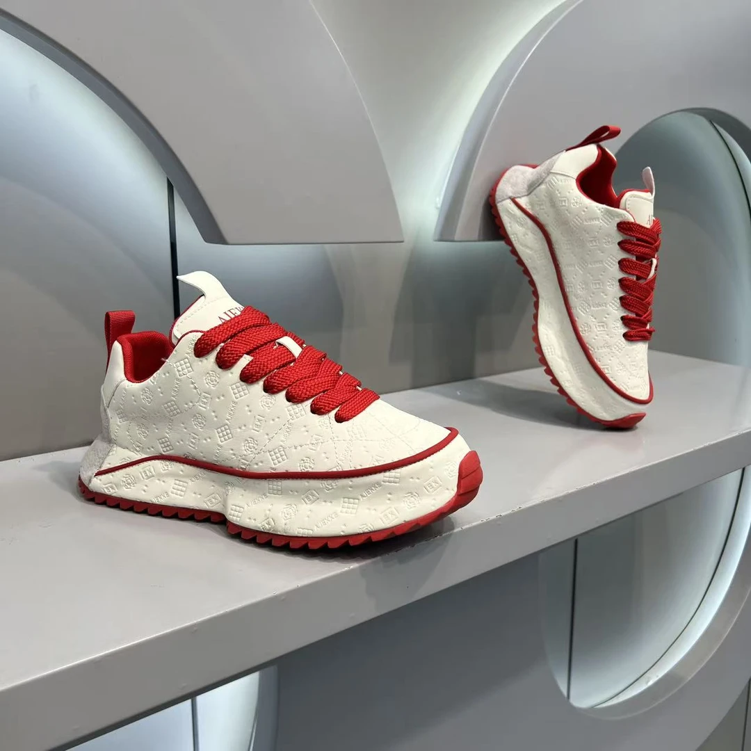 2025欧洲站时尚秋冬厚底增高百搭加厚个性休闲包底鞋男鞋（皮鞋码）