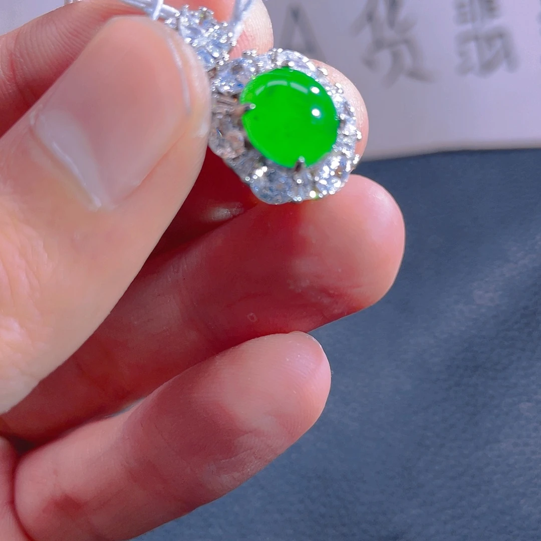 翡翠颈饰银S925镶嵌9999999999