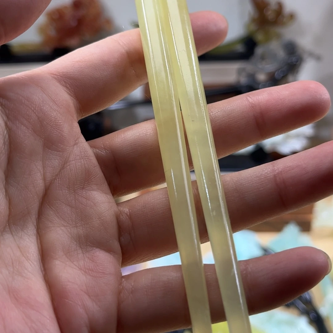 蛇纹石玉未镶嵌发簪