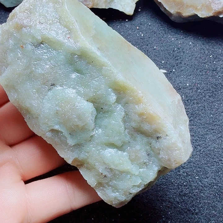 和田玉（糖玉）未镶嵌珠宝半成品