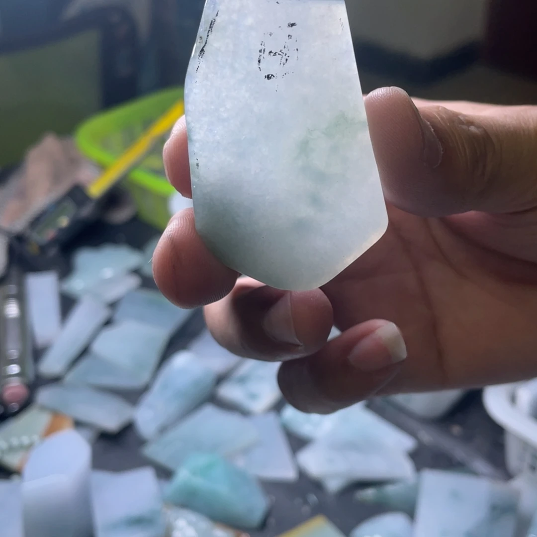 未镶嵌定制翡翠释**包工