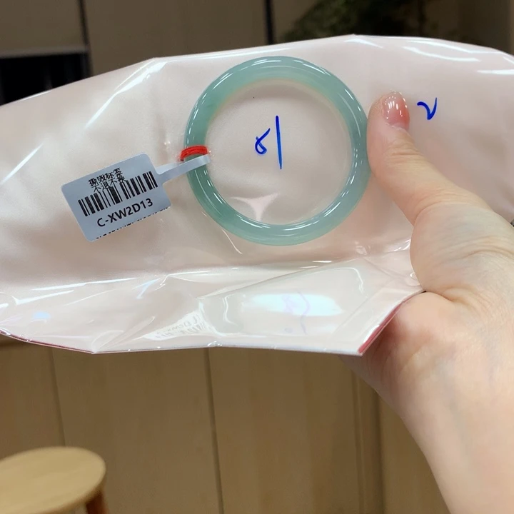 未镶嵌手镯翡翠不退不换