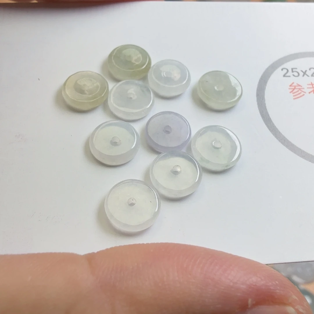 翡翠未镶嵌颈饰12