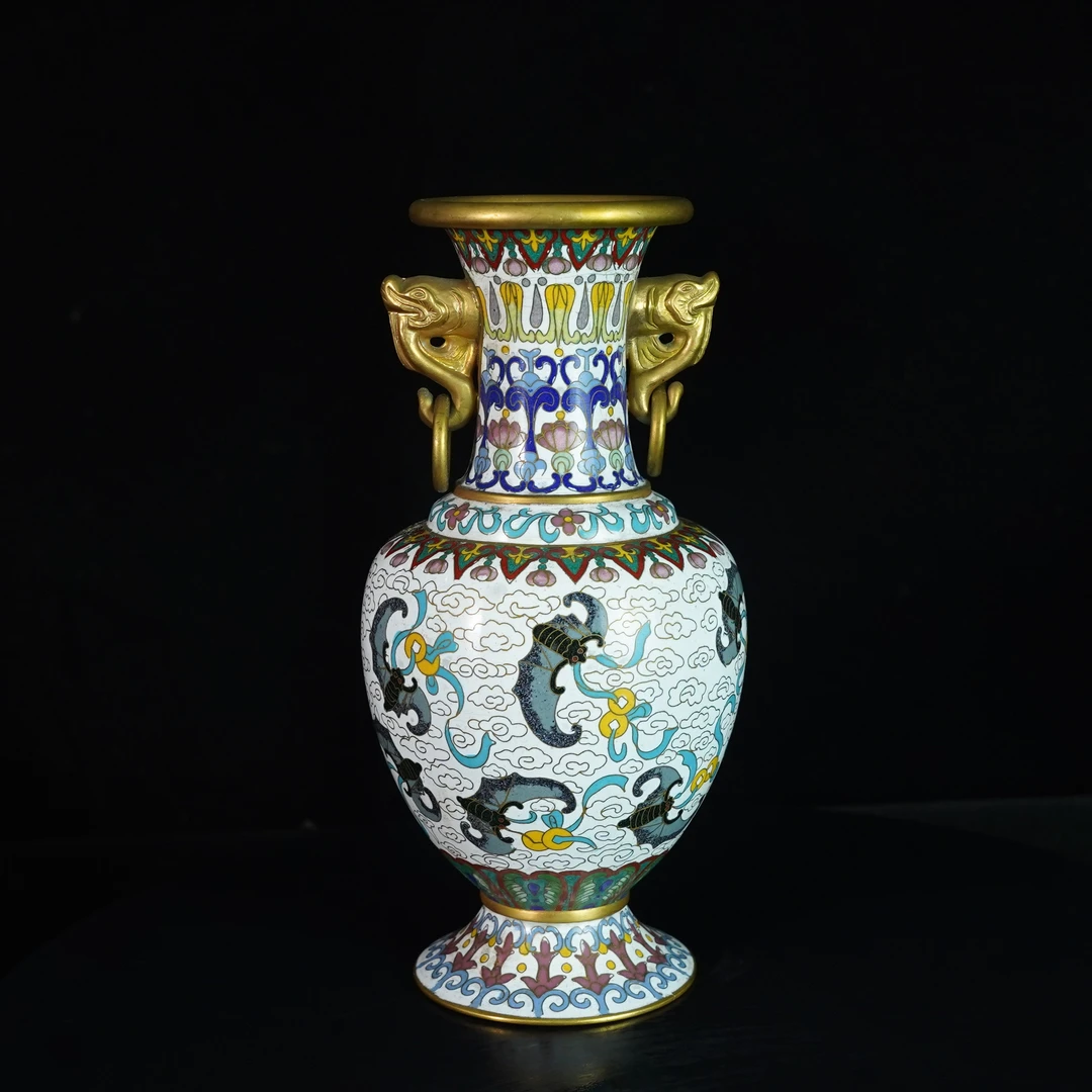 LABC250210006【十竹斋】创汇期掐丝珐琅堆白地福在眼前双耳衔环瓶