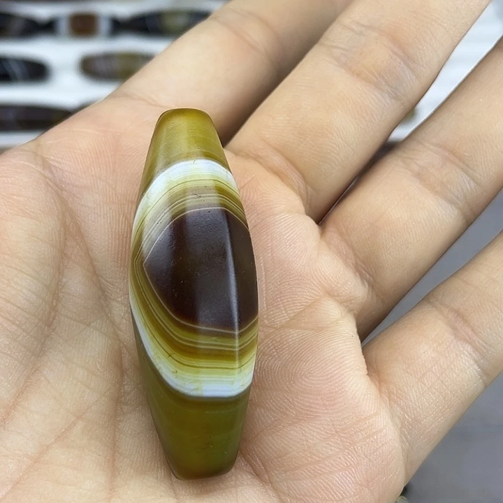 就***合玛瑙/玉髓散珠缠丝玛瑙