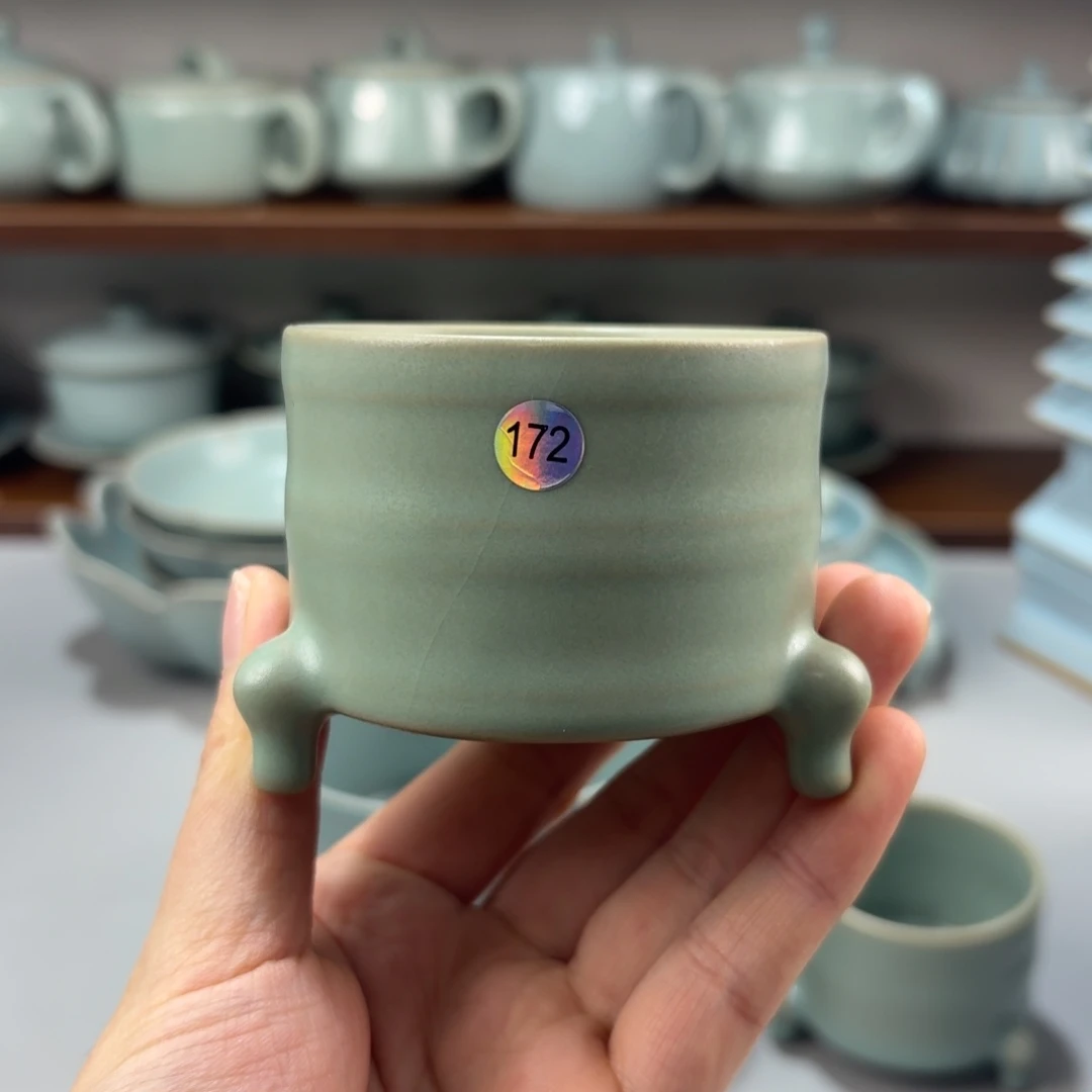 摆件瓷编号172柴小号樽